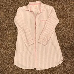 Victoria’s Secret women’s night gown size small